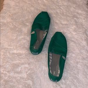 Green TOMS